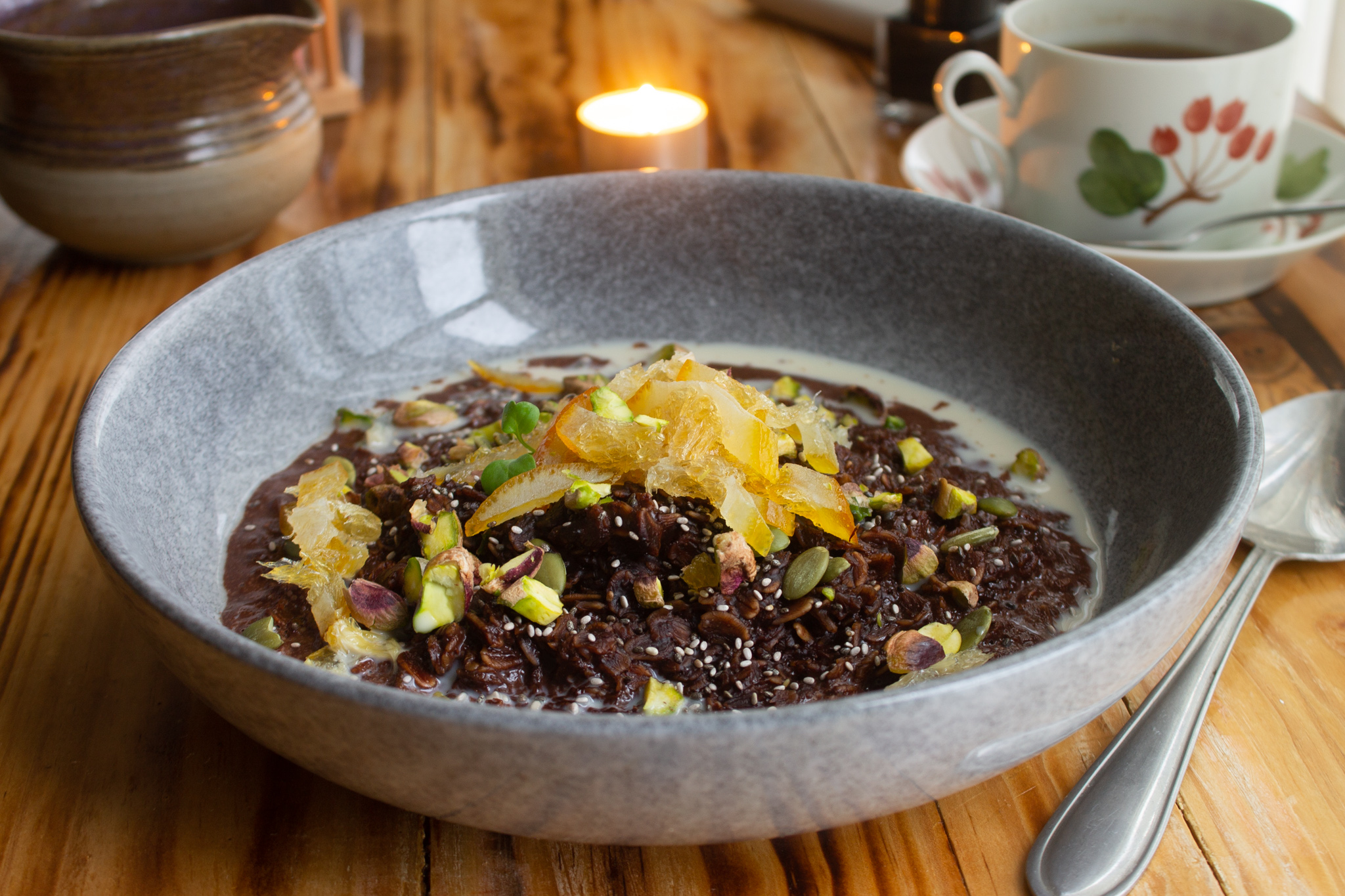Cocoa oats with candied orange and pistachio